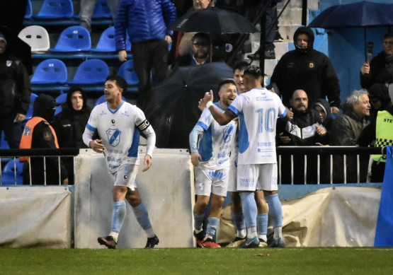 Temperley se hizo fuerte en casa y dio vuelta el partido