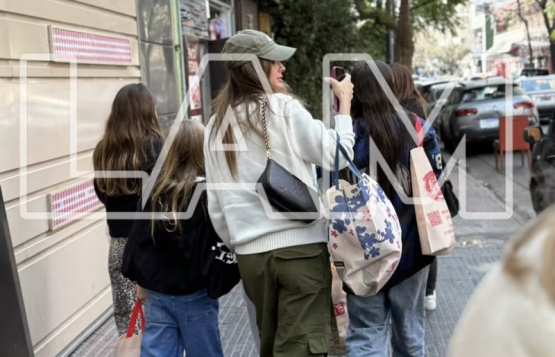 La China Suárez salió con las hijas de Mauro Icardi y abrió nuevamente el debate