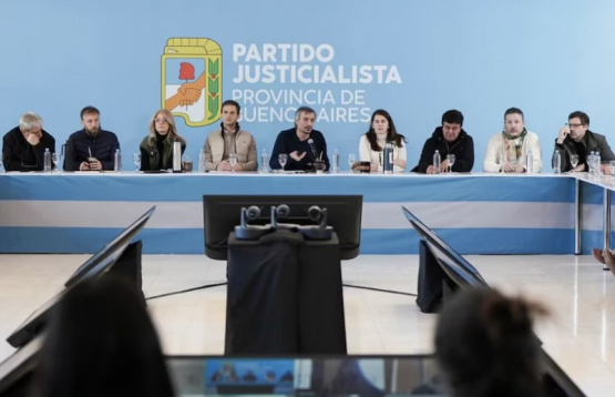 Kicillof evita confrontar con Máximo Kirchner