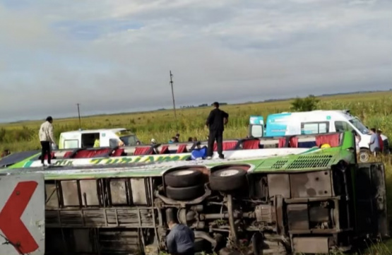 Hay dos muertos y múltiples heridos