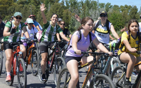 Celebran la 43 bicicleteada a la Basílica de Luján