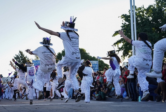 Vuelve el carnaval a las calles de Ituzaingó