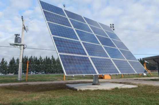 Más energía limpia en Buenos Aires: Construirán nuevos parques solares 