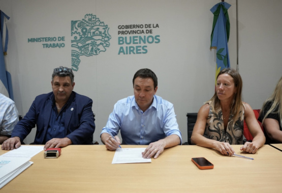 Florencio Varela: Watson anunció la normalización del servicio de las líneas locales