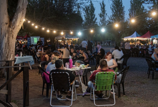 Miles de vecinos participaron de una nueva edición de “La Granja Nocturna”