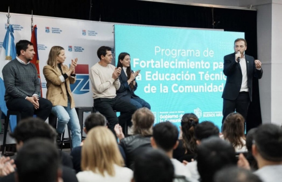 Otermín junto a Wado de Pedro: Presentan el Programa de Fortalecimiento para la Educación Técnica de la Comunidad