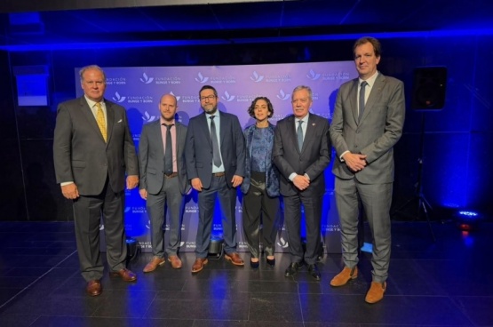 Santiago: El gobernador Elías Suárez participó de la entrega de los Premios Fundación Bunge y Born 2026 a la Química